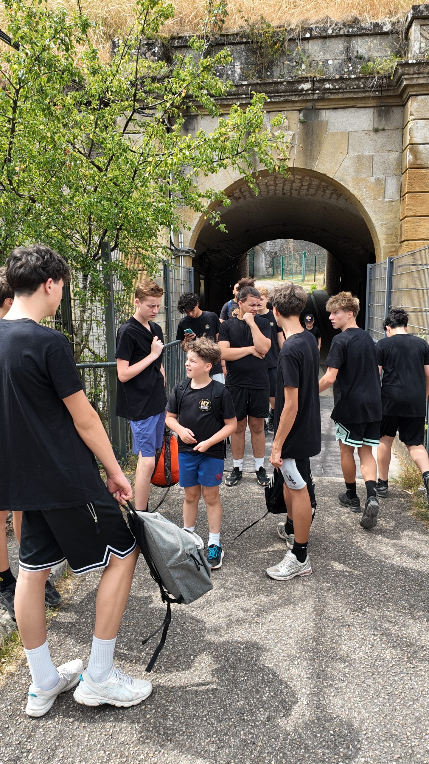 Fort Pélissier stage basketball 02