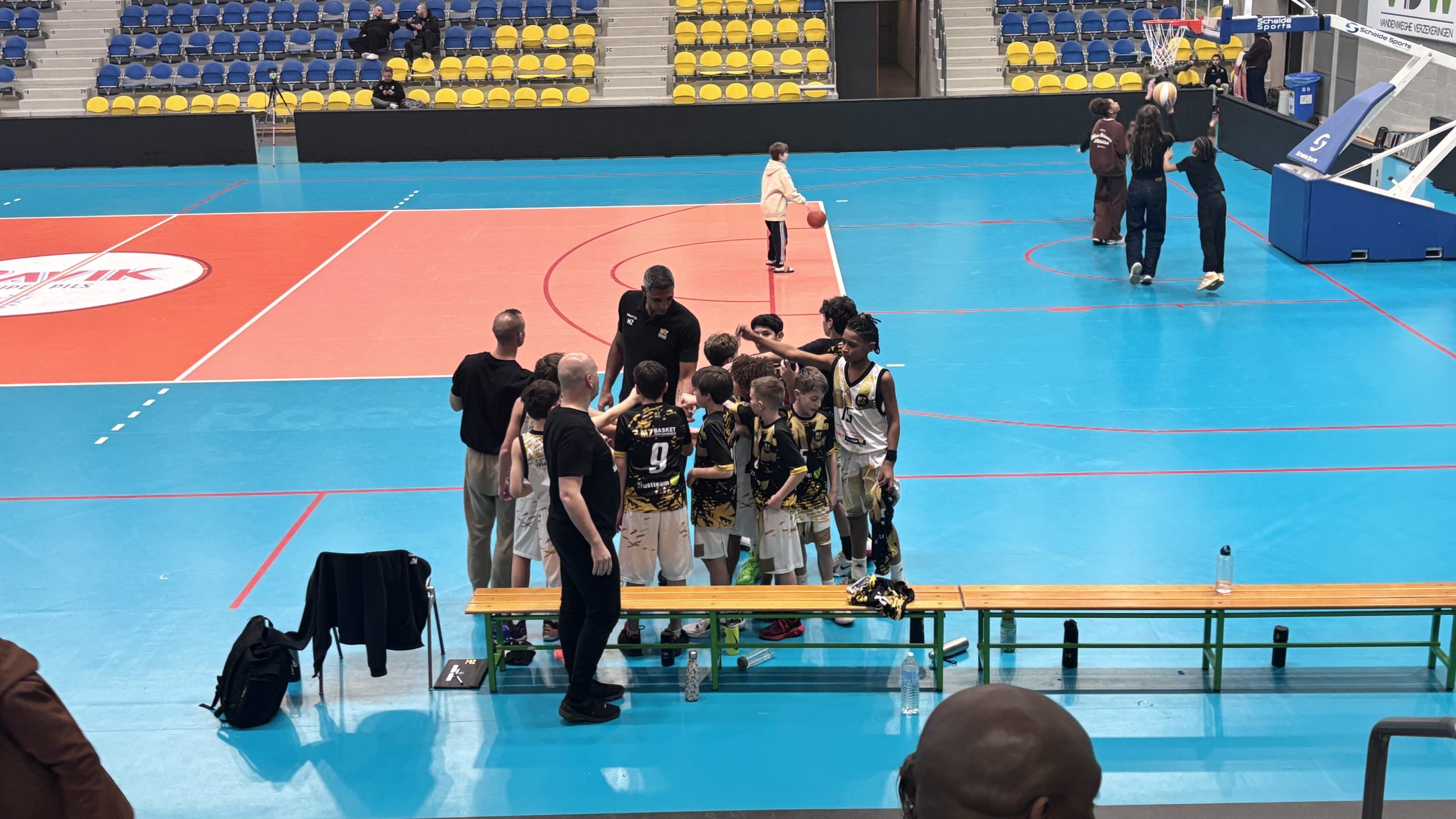 L'unité du groupe