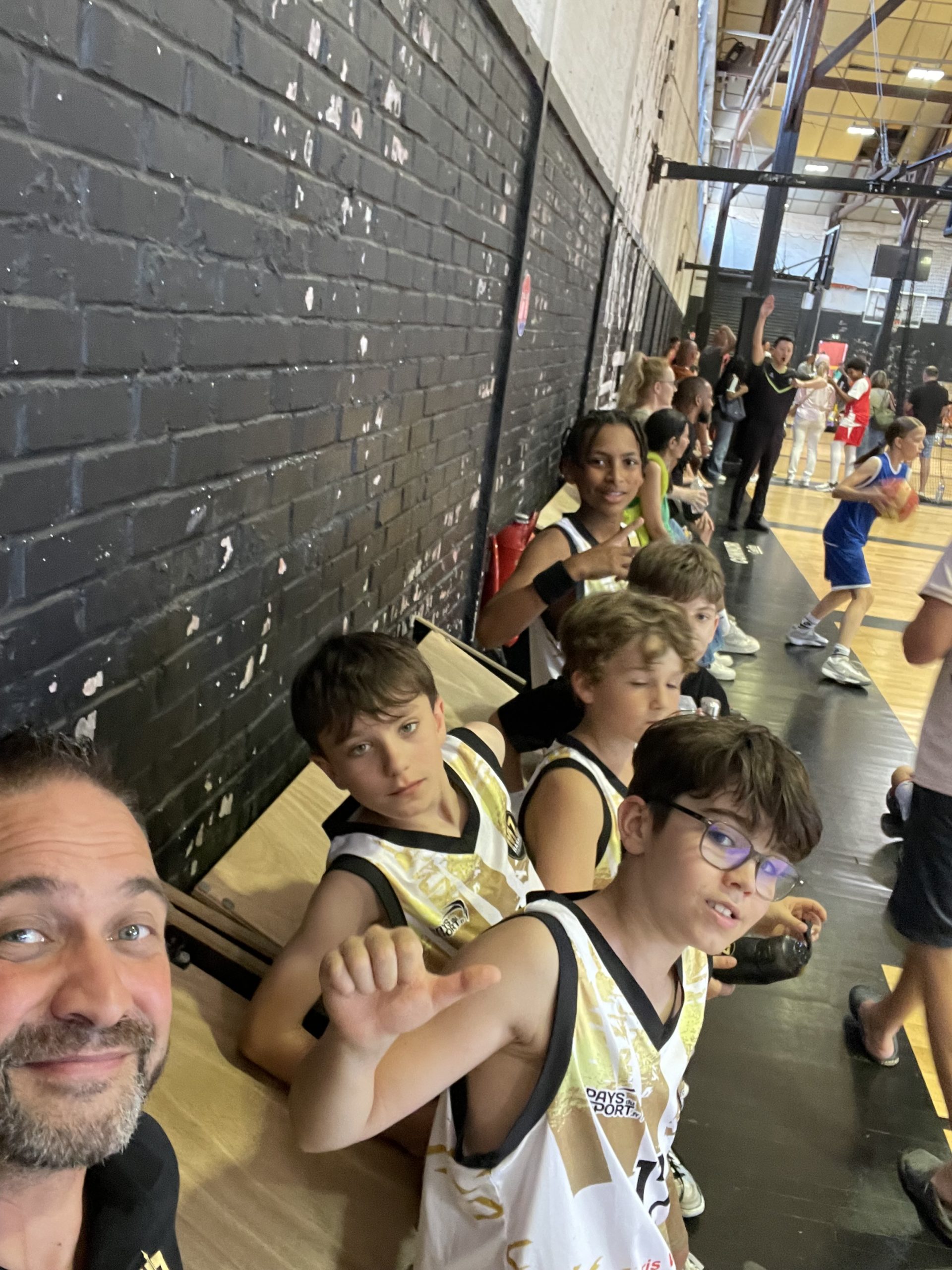Paris World Games 2025 – ambiance et équipe MZ Basket