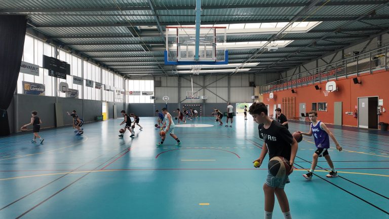 Stages de Vacances MZ Basket — Progression, Passion et Fort Pélissier